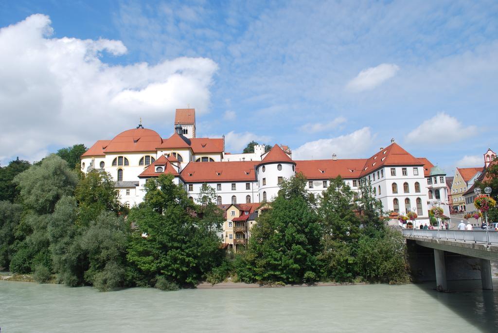 Dreimaederlhaus Am Berg Apartman Pfronten Szoba fotó