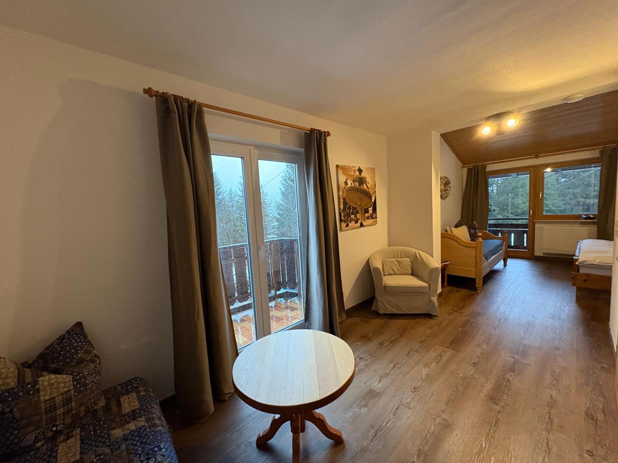 Dreimaederlhaus Am Berg Apartman Pfronten Kültér fotó